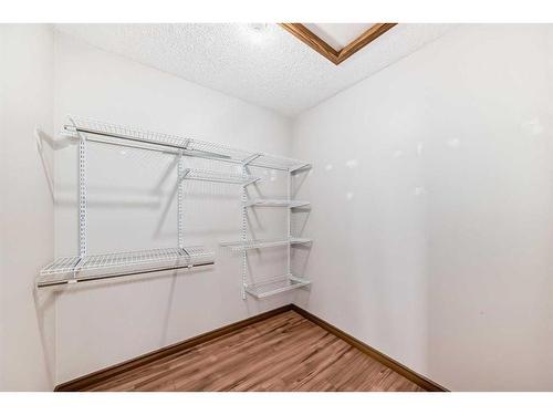 489 Country Hills Drive Nw, Calgary, AB - Indoor With Storage