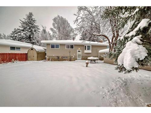 104 Brazeau Crescent Sw, Calgary, AB - Outdoor