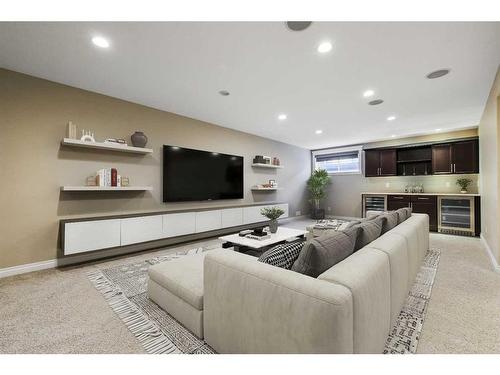 110 Ascot Crescent Sw, Calgary, AB - Indoor Photo Showing Living Room