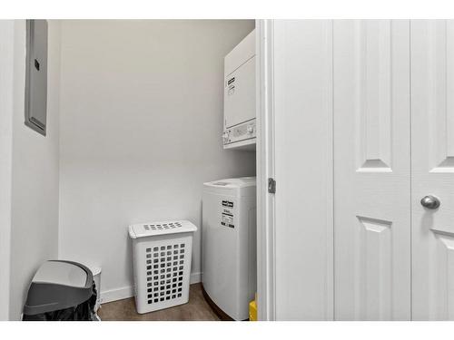 1415-1140 Taradale Drive Ne, Calgary, AB - Indoor Photo Showing Laundry Room