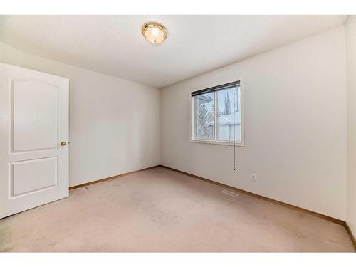 221 Mt Douglas Circle Se, Calgary, AB - Indoor Photo Showing Other Room