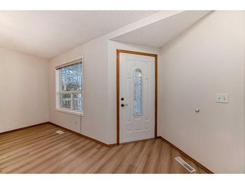 221 Mt Douglas Circle Se, Calgary, AB - Indoor Photo Showing Other Room