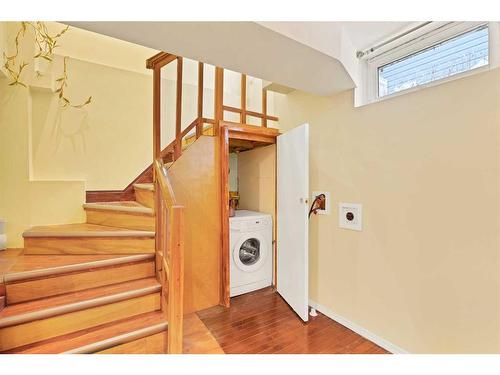 11216 Braniff Road Sw, Calgary, AB - Indoor Photo Showing Laundry Room