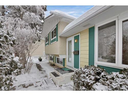 11216 Braniff Road Sw, Calgary, AB - Outdoor With Exterior