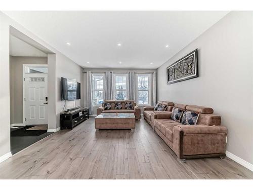 183 Redstone Grove Ne, Calgary, AB - Indoor Photo Showing Living Room