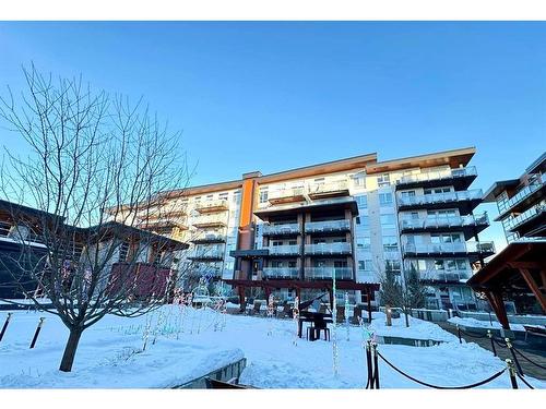 313-11 Mahogany Circle Se, Calgary, AB - Outdoor