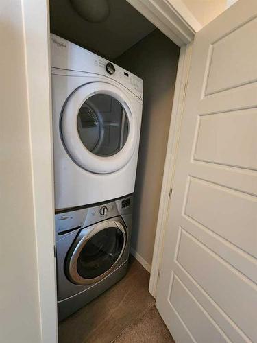 952 Nolan Hill Boulevard Nw, Calgary, AB - Indoor Photo Showing Laundry Room