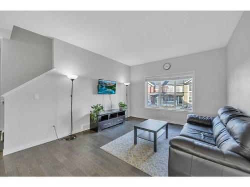 103 Evansridge Court Nw, Calgary, AB - Indoor Photo Showing Living Room