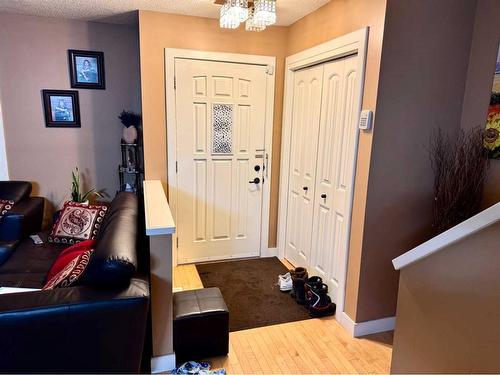 234 Saddlebrook Way Ne, Calgary, AB - Indoor Photo Showing Other Room