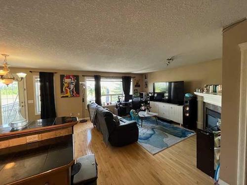 49 Citadel Estates Terrace Nw, Calgary, AB - Indoor Photo Showing Living Room With Fireplace