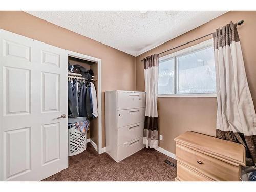 5555 5 Avenue Se, Calgary, AB - Indoor