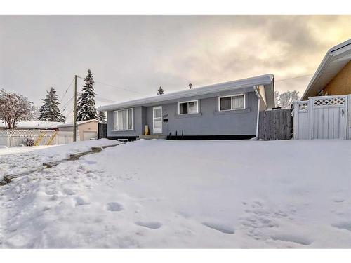 5555 5 Avenue Se, Calgary, AB - Outdoor