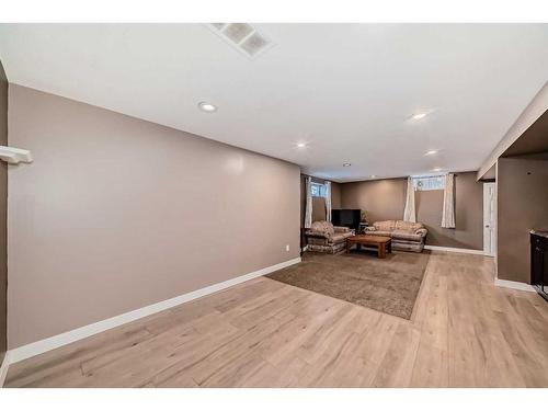 5555 5 Avenue Se, Calgary, AB - Indoor