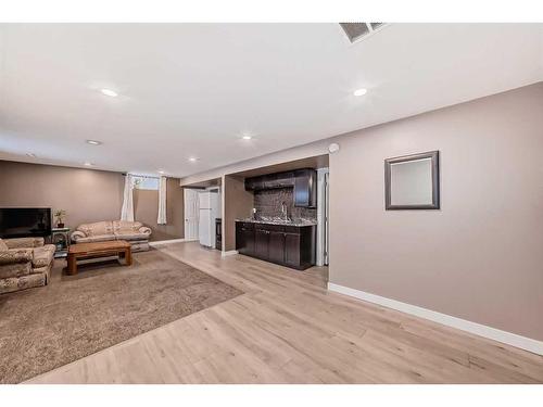 5555 5 Avenue Se, Calgary, AB - Indoor