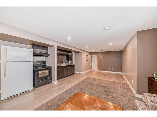 5555 5 Avenue Se, Calgary, AB - Indoor