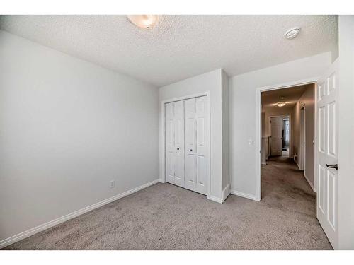 144 Lucas Street Nw, Calgary, AB - Indoor Photo Showing Other Room