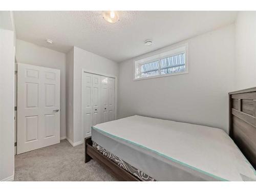 144 Lucas Street Nw, Calgary, AB - Indoor Photo Showing Bedroom