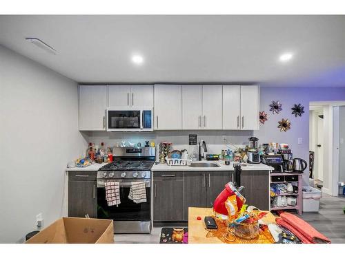 1003 Cameron Avenue Sw, Calgary, AB - Indoor Photo Showing Kitchen