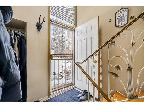 1003 Cameron Avenue Sw, Calgary, AB - Indoor Photo Showing Other Room