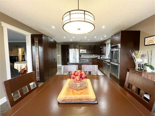 27 Calling Horse Estates, Rural Rocky View County, AB - Indoor Photo Showing Dining Room