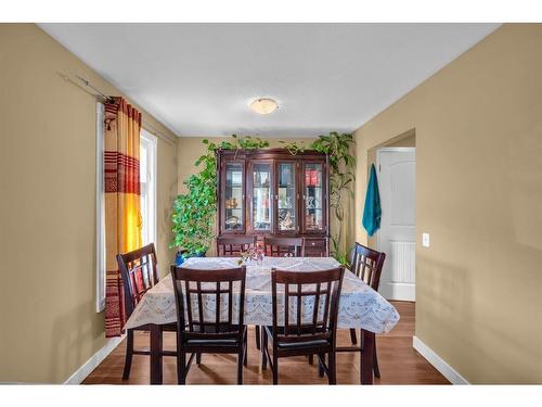 63 Whitnel Close Ne, Calgary, AB - Indoor Photo Showing Dining Room