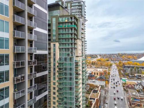 1505-1320 1 Street Se, Calgary, AB - Outdoor With Facade