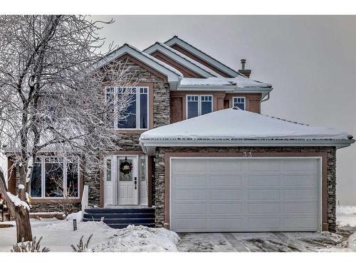 33 Royal Crest Terrace Nw, Calgary, AB - Outdoor With Facade