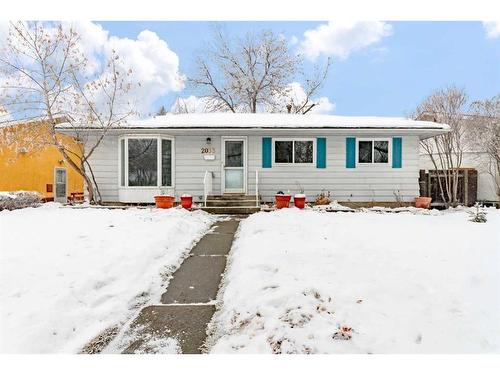 2033 Cottonwood Crescent Se, Calgary, AB - Outdoor With Facade