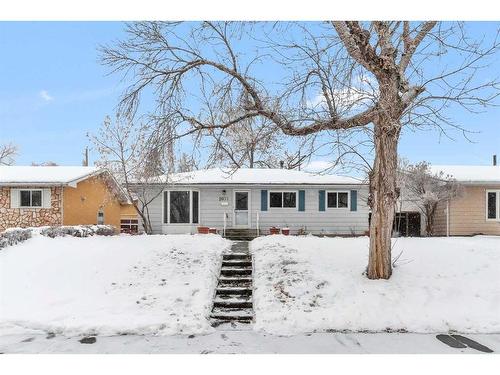 2033 Cottonwood Crescent Se, Calgary, AB - Outdoor With Facade