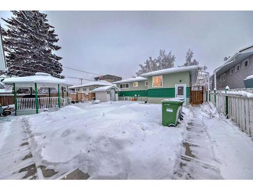 610 69 Avenue Sw, Calgary, AB - Outdoor