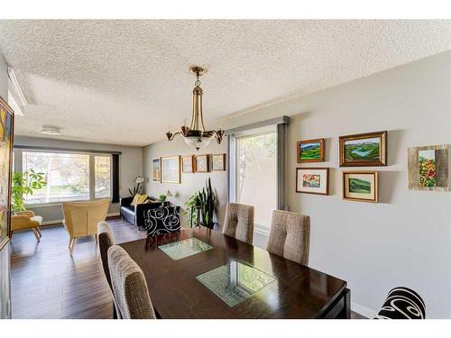 11140 Braeside Drive Sw, Calgary, AB - Indoor Photo Showing Other Room