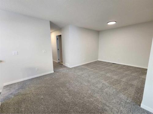 193 Lucas Place Nw, Calgary, AB - Indoor Photo Showing Other Room