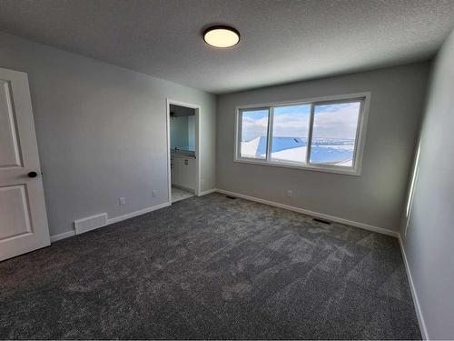 193 Lucas Place Nw, Calgary, AB - Indoor Photo Showing Other Room