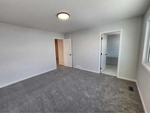 193 Lucas Place Nw, Calgary, AB - Indoor Photo Showing Other Room