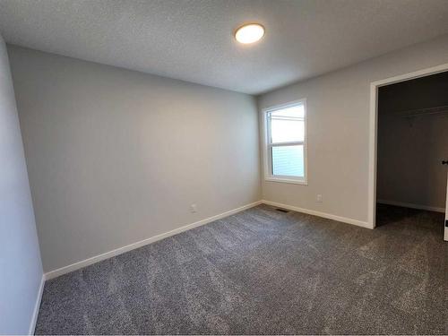 193 Lucas Place Nw, Calgary, AB - Indoor Photo Showing Other Room