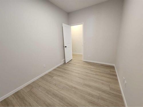 193 Lucas Place Nw, Calgary, AB - Indoor Photo Showing Other Room