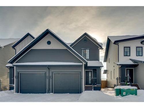 816 South Point Heath Sw, Airdrie, AB - Outdoor With Facade