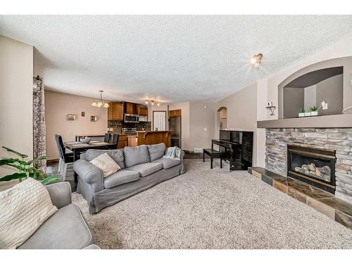 19 Everstone Rise Sw, Calgary, AB 