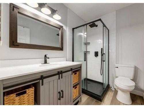 159 Valley Ridge Heights Nw, Calgary, AB - Indoor Photo Showing Bathroom