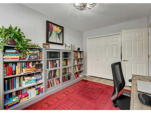 159 Valley Ridge Heights Nw, Calgary, AB - Indoor Photo Showing Office