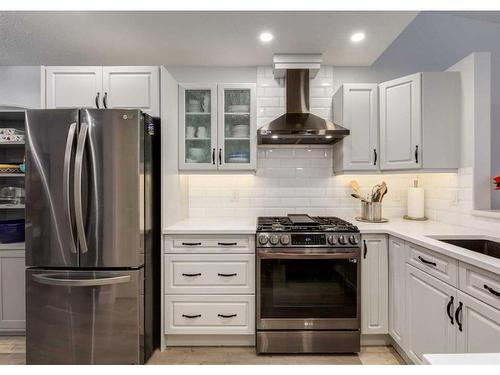 159 Valley Ridge Heights Nw, Calgary, AB - Indoor Photo Showing Kitchen With Upgraded Kitchen