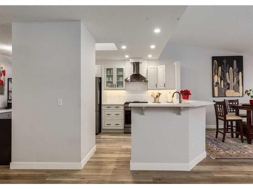 159 Valley Ridge Heights Nw, Calgary, AB - Indoor Photo Showing Kitchen With Upgraded Kitchen