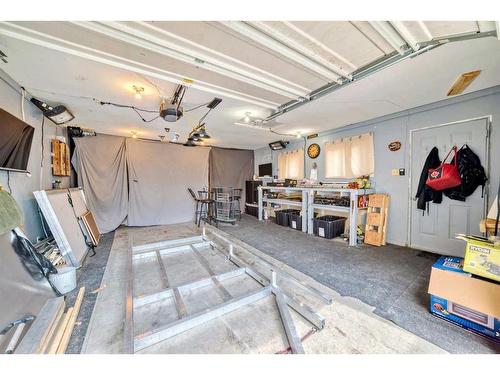 135 Carr Crescent, Okotoks, AB - Indoor Photo Showing Garage