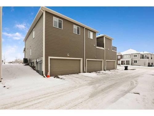 169 Yorkville Boulevard Sw, Calgary, AB - Outdoor With Exterior