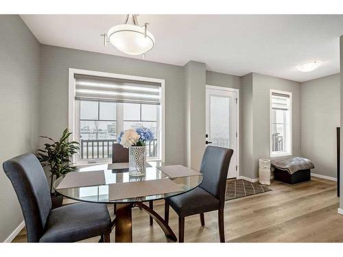 169 Yorkville Boulevard Sw, Calgary, AB - Indoor Photo Showing Dining Room