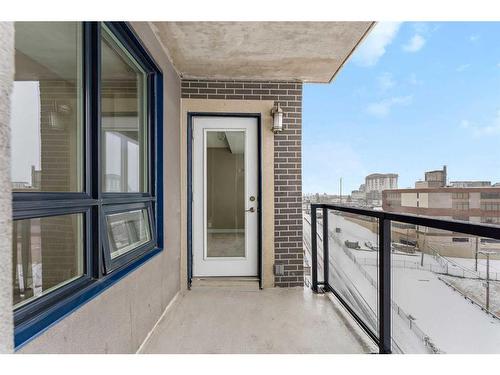 906-8880 Horton Road Sw, Calgary, AB - Outdoor With Balcony With Exterior