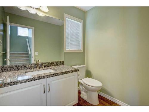 7975 Wentworth Drive Sw, Calgary, AB - Indoor Photo Showing Bathroom