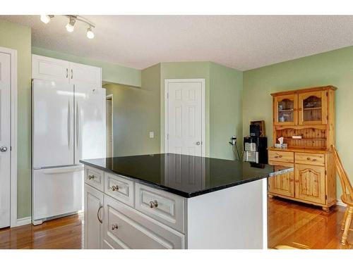 7975 Wentworth Drive Sw, Calgary, AB - Indoor Photo Showing Other Room