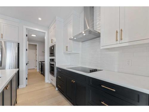 15 South Shore Road, Chestermere, AB - Indoor Photo Showing Kitchen With Upgraded Kitchen