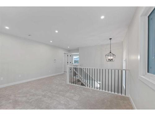 15 South Shore Road, Chestermere, AB - Indoor Photo Showing Other Room